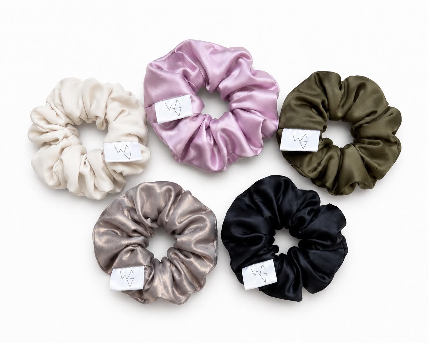 Saténová scrunchie